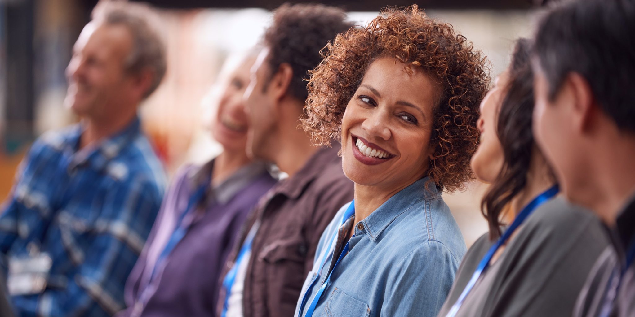 smiling-woman-attends-a-meeting-in-a-workplace-2026-01-05-22-55-21-utc build a recruiting network